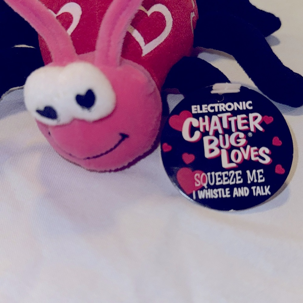 Main Joy Limited, Toy, Electronic, Chatter bug Loves, pink, red, white & black.